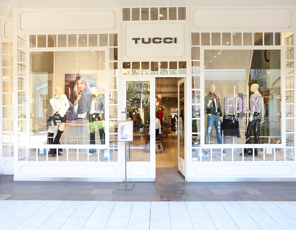 Tucci foto